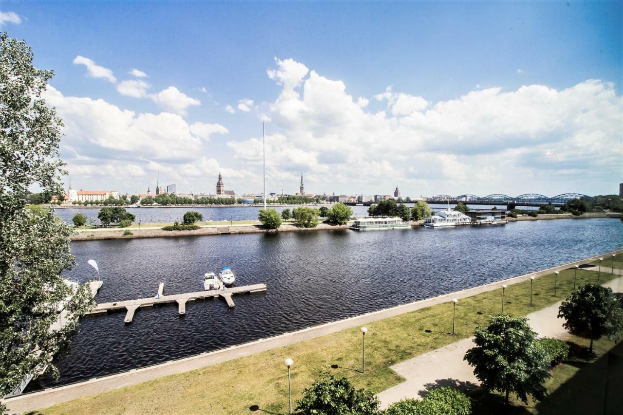 Winwinstay Superior Apartment By River Daugava Riga Exterior foto